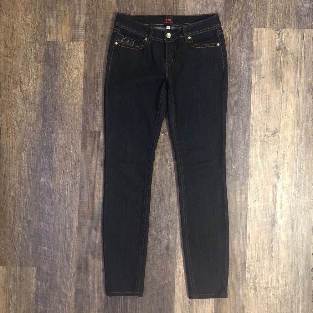 2b Bebe jeans